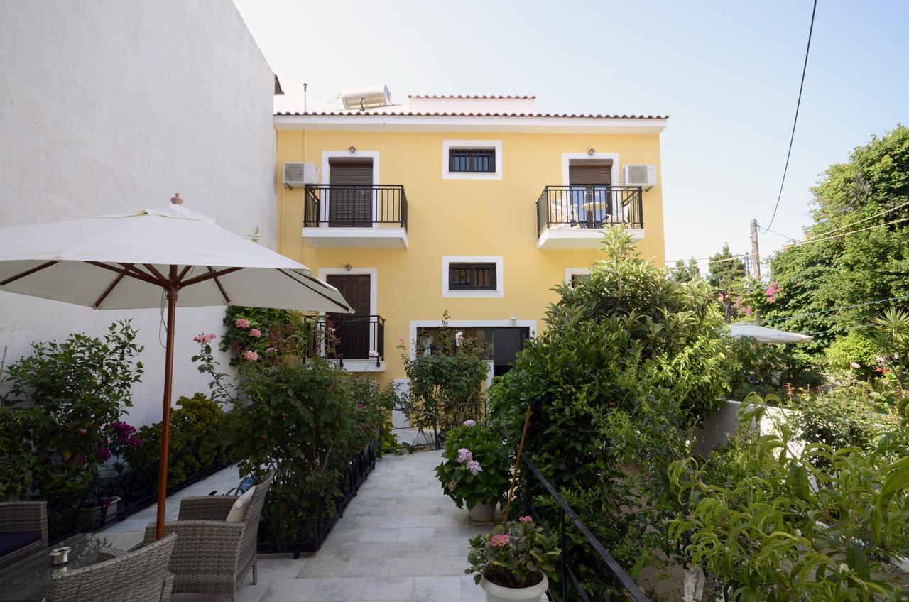 La Plage Hotel Kokkari Exterior photo